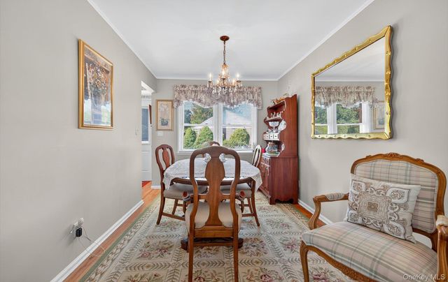 1 Marlowe Place, Greenlawn, NY 11740
