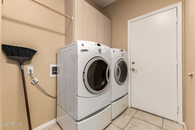 6433 S Callaway Drive, Chandler, AZ 85249