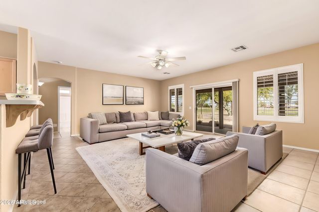 6433 S Callaway Drive, Chandler, AZ 85249