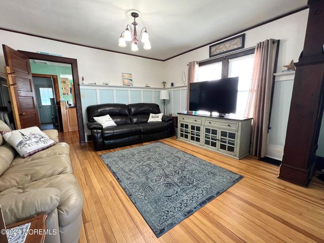 329 Washington Avenue, Avon-by-the-sea, NJ 07717