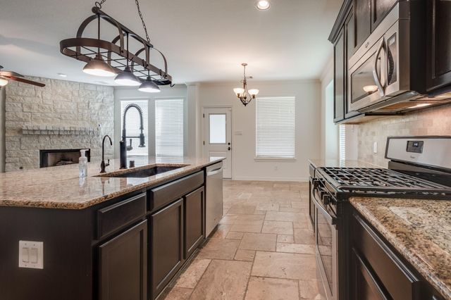 2813 Lost Maples Drive, Pearland, TX 77584