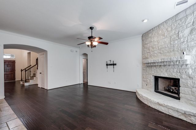 2813 Lost Maples Drive, Pearland, TX 77584
