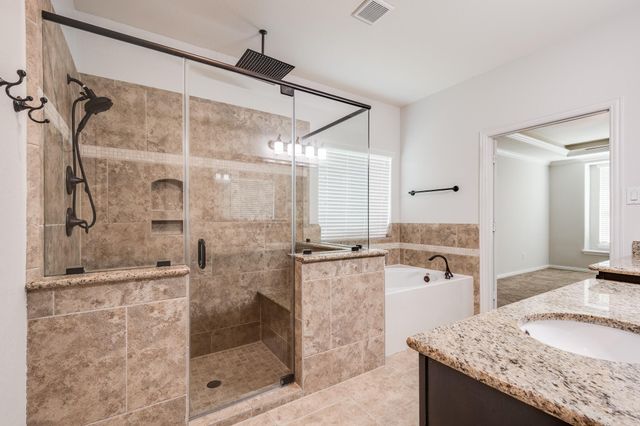 2813 Lost Maples Drive, Pearland, TX 77584