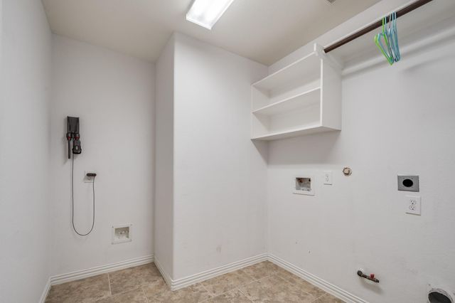 2813 Lost Maples Drive, Pearland, TX 77584