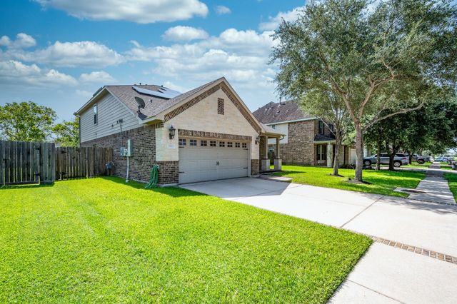 2813 Lost Maples Drive, Pearland, TX 77584