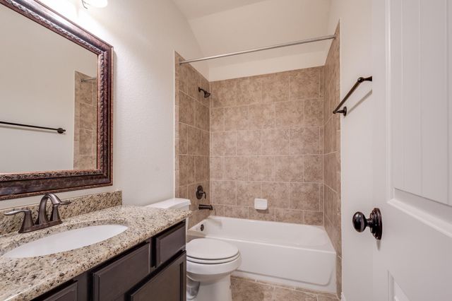 2813 Lost Maples Drive, Pearland, TX 77584