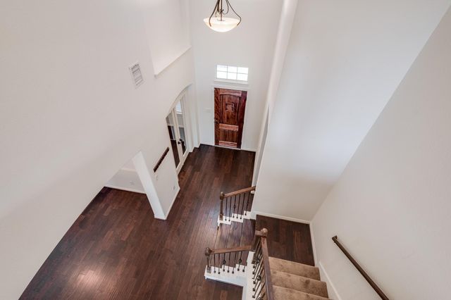 2813 Lost Maples Drive, Pearland, TX 77584