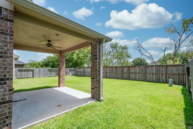 2813 Lost Maples Drive, Pearland, TX 77584