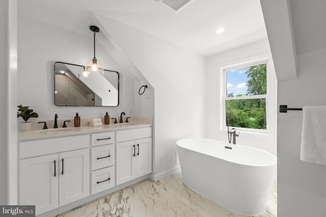 23 NELSON RIDGE RD, Princeton, NJ 08540