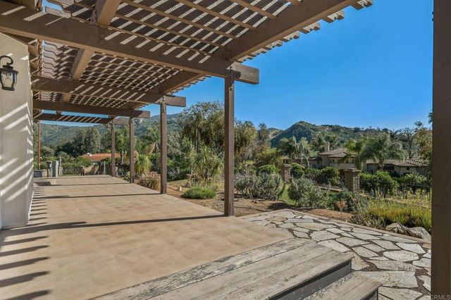 3369 Dehesa Road, El Cajon, CA 92019