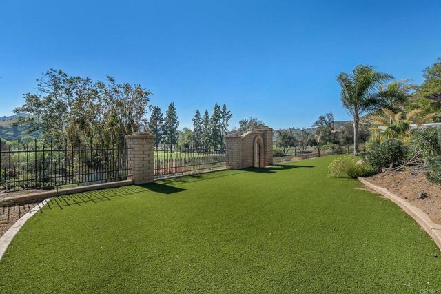 3369 Dehesa Road, El Cajon, CA 92019