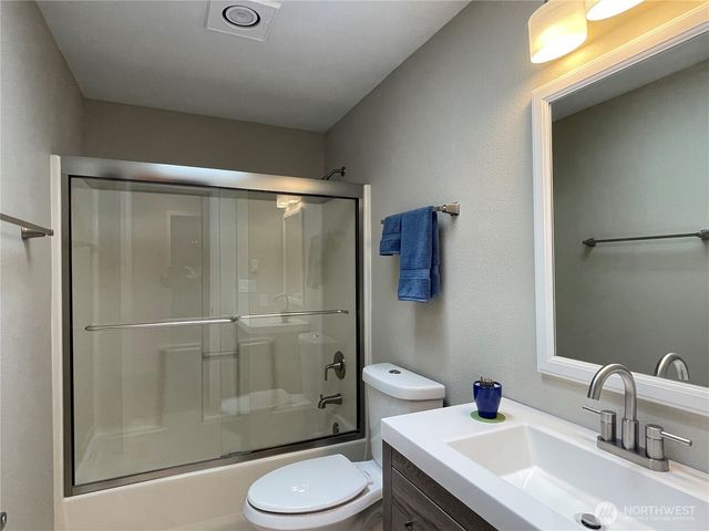 1988 Cascade View Drive, Camano Island, WA 98282