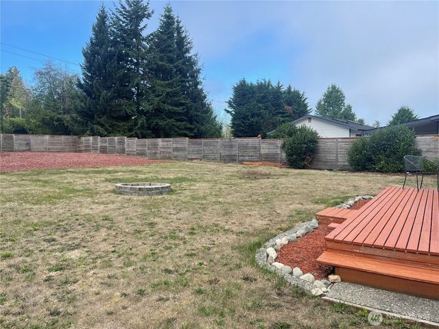 1988 Cascade View Drive, Camano Island, WA 98282