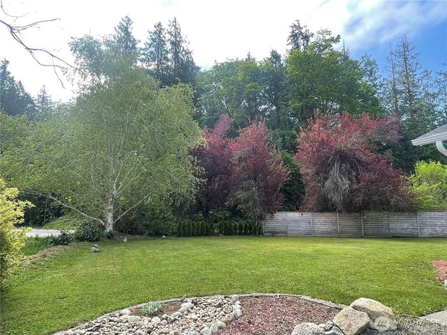 1988 Cascade View Drive, Camano Island, WA 98282