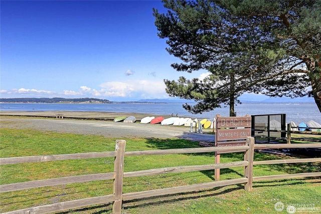 1988 Cascade View Drive, Camano Island, WA 98282