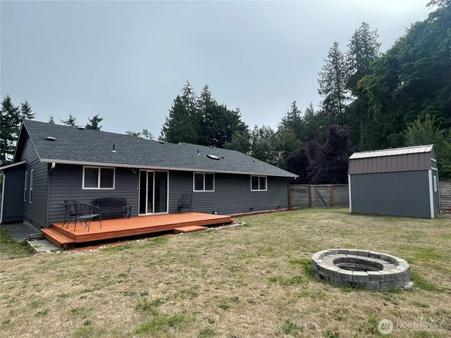 1988 Cascade View Drive, Camano Island, WA 98282