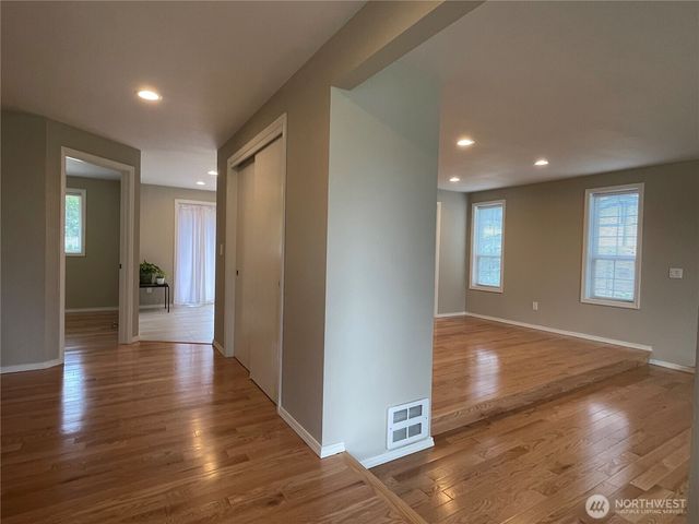 1988 Cascade View Drive, Camano Island, WA 98282