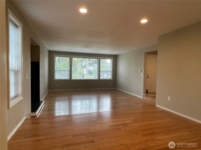 1988 Cascade View Drive, Camano Island, WA 98282