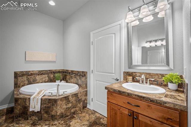 13916 Paradise Villas Grove, Colorado Springs, CO 80921