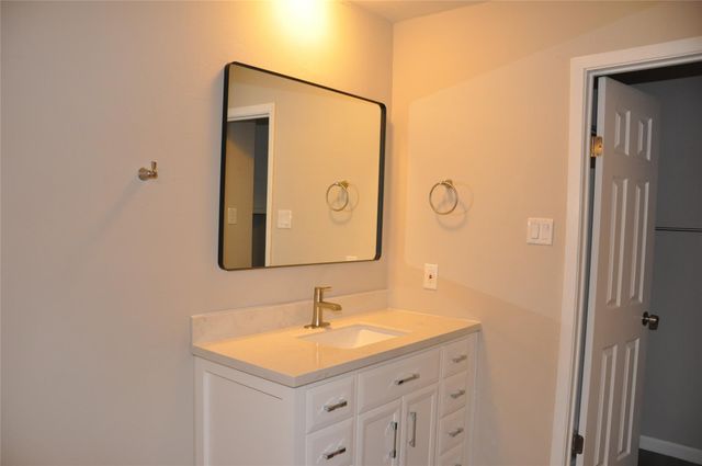 11802 Argonne Forest TRL A, Austin, TX 78759