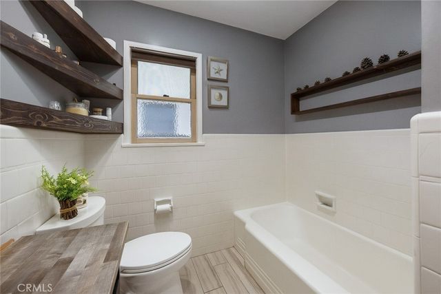 2500 Carlos St, Alhambra, CA 91803