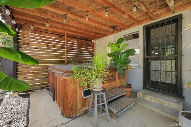 2500 Carlos St, Alhambra, CA 91803