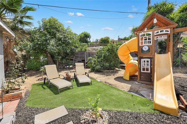 2500 Carlos St, Alhambra, CA 91803