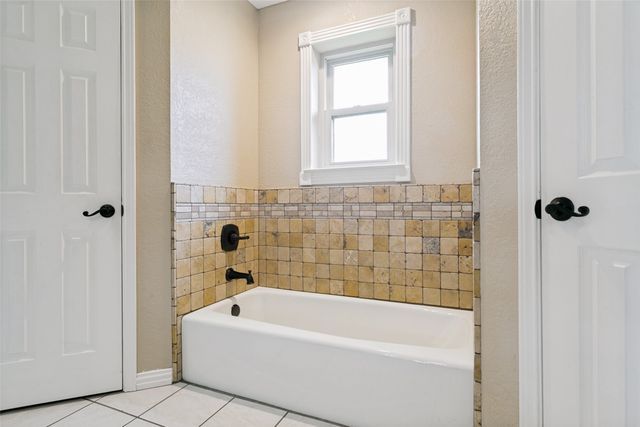 7250 Boca Raton Drive, North Richland Hills, TX 76182