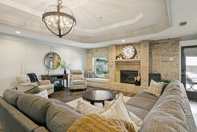 7250 Boca Raton Drive, North Richland Hills, TX 76182