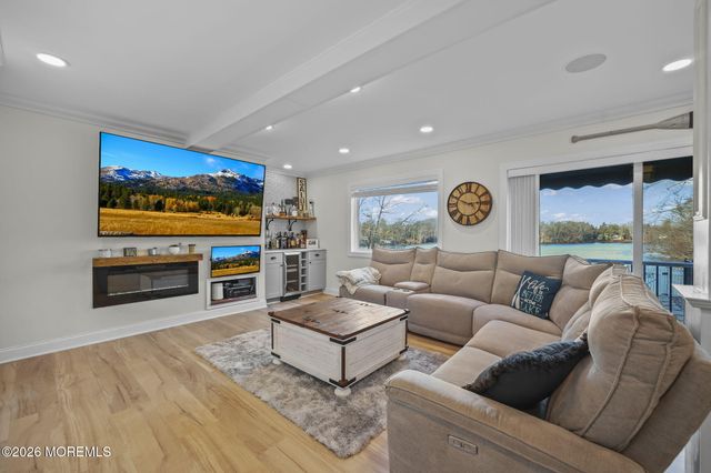 91 Davis Lane, Red Bank, NJ 07701