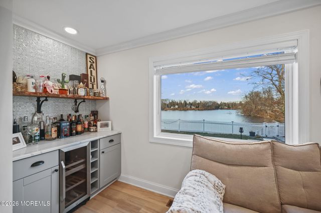 91 Davis Lane, Red Bank, NJ 07701