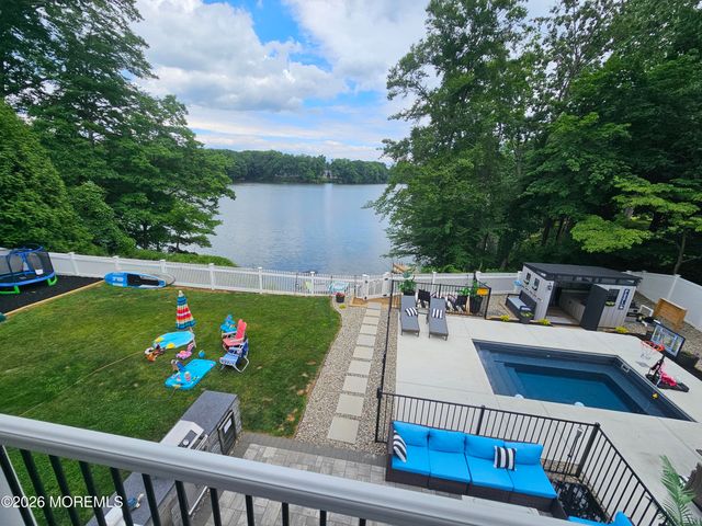 91 Davis Lane, Red Bank, NJ 07701