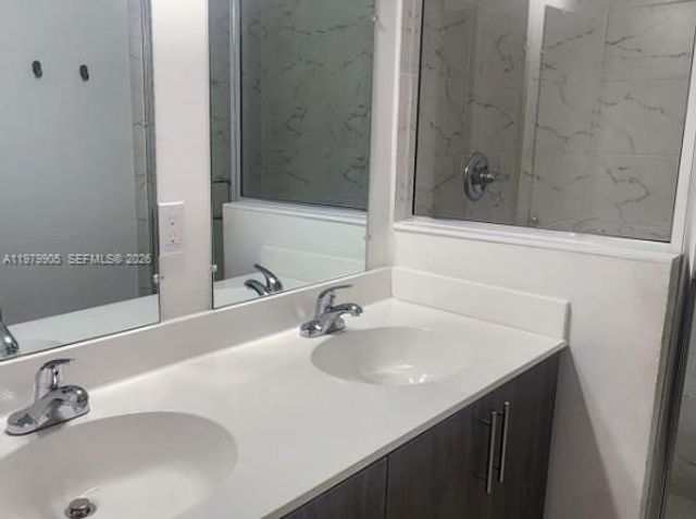 15650 SW 136th St 216, Miami, FL 33196