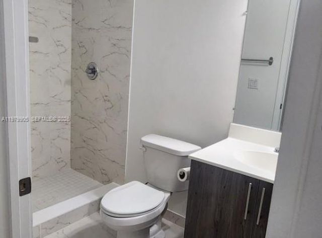 15650 SW 136th St 216, Miami, FL 33196