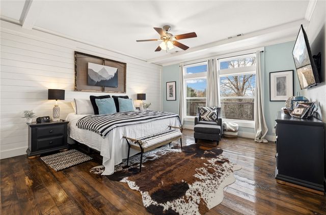 230 Madison 2625, Huntsville, AR 72740