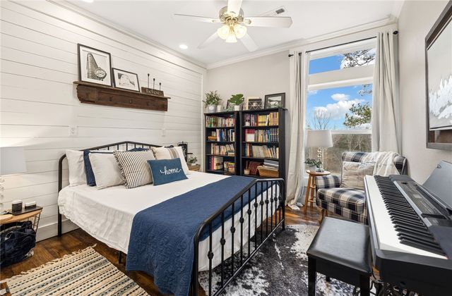 230 Madison 2625, Huntsville, AR 72740