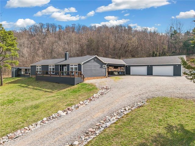 230 Madison 2625, Huntsville, AR 72740