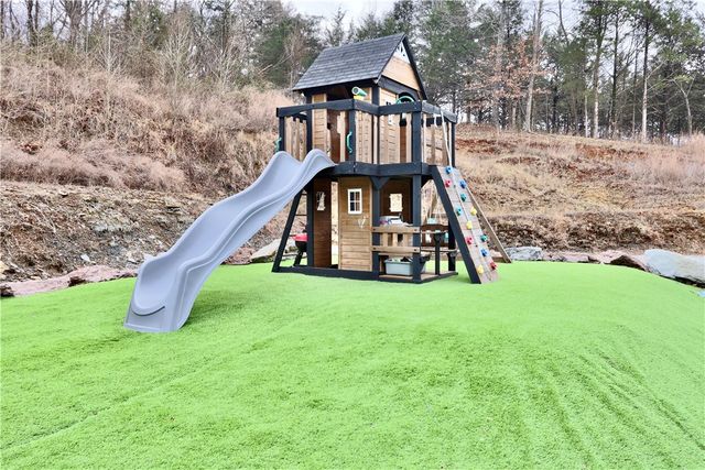 230 Madison 2625, Huntsville, AR 72740