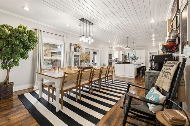 230 Madison 2625, Huntsville, AR 72740