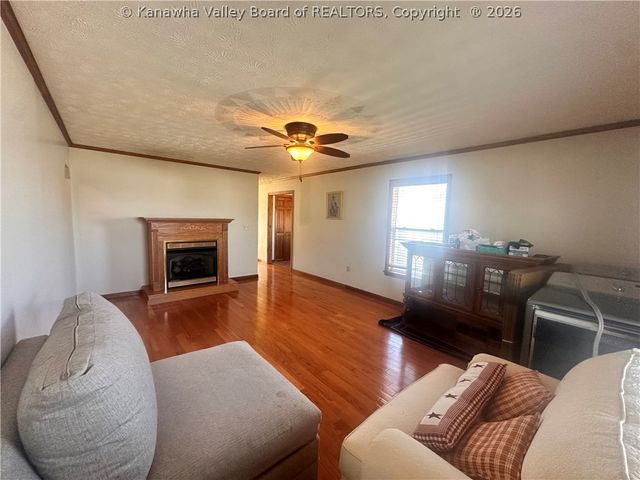 264 Hawthorne Lane, Point Pleasant, WV 25550