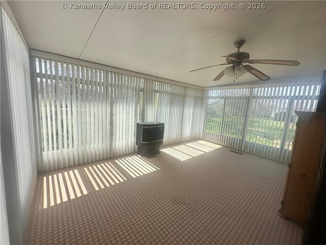 264 Hawthorne Lane, Point Pleasant, WV 25550