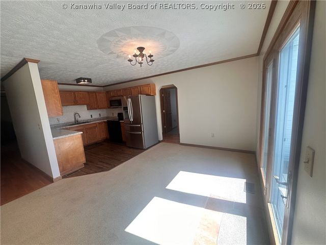 264 Hawthorne Lane, Point Pleasant, WV 25550