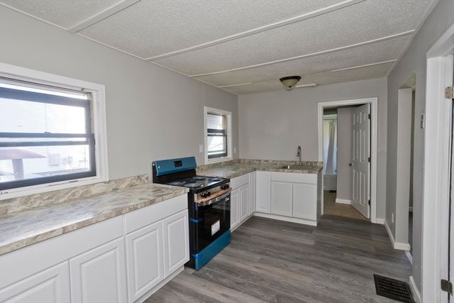 143 Davenport St, Springfield, MA 01119