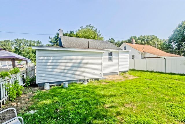 143 Davenport St, Springfield, MA 01119