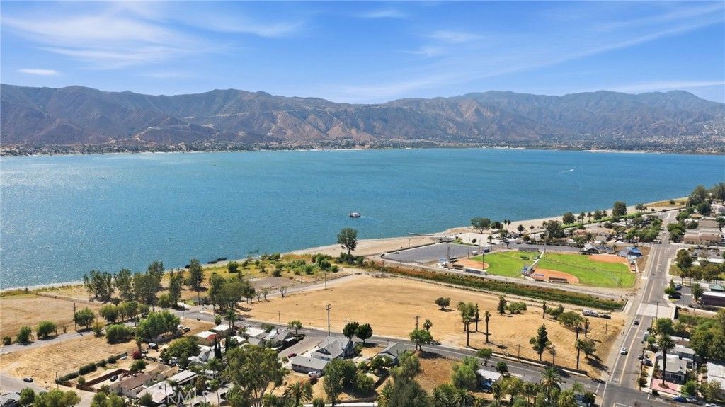 0 liberty, Lake Elsinore, CA 92530 — photo 2
