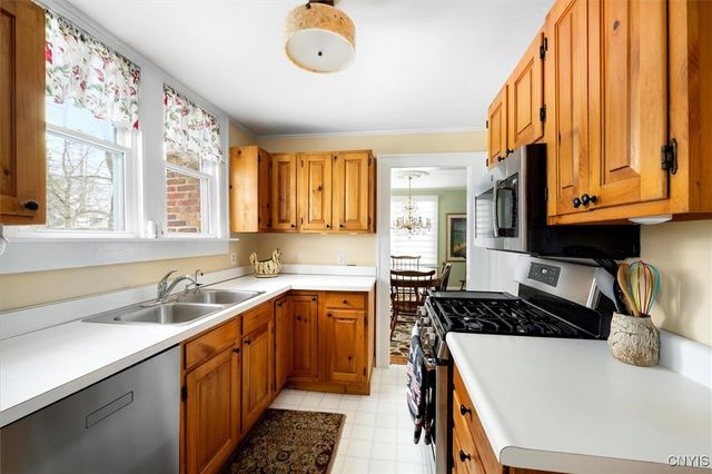 77 College Street, Kirkland, NY 13323