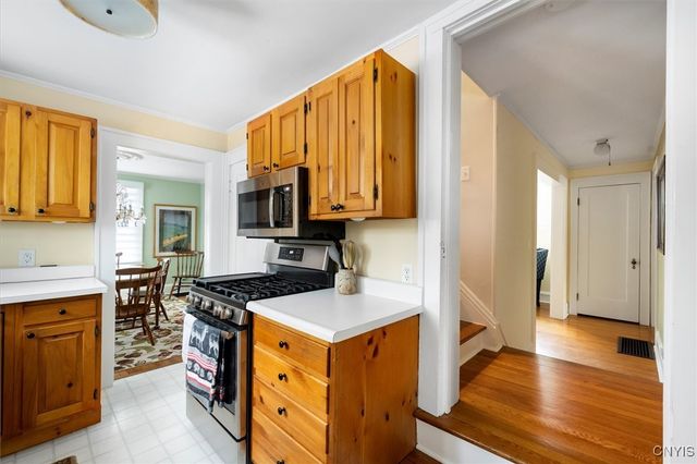 77 College Street, Kirkland, NY 13323