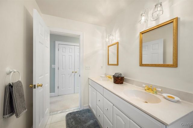 77 College Street, Kirkland, NY 13323