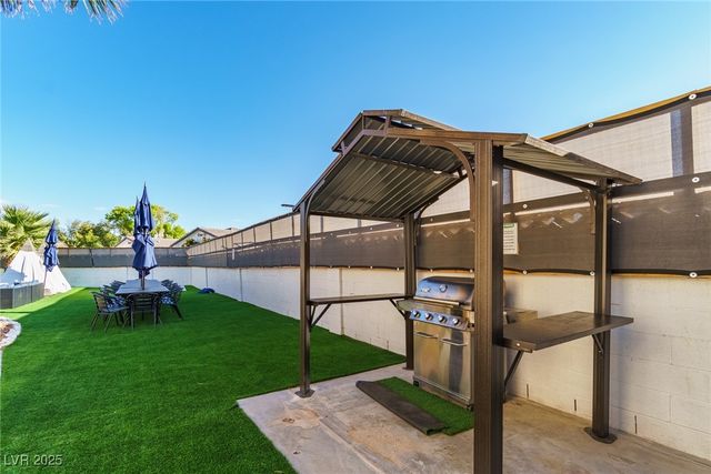 3080 Garnet Court, Las Vegas, NV 89121