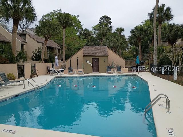 11 Tanglewood Drive E, E 24, Hilton Head Island, SC 29928
